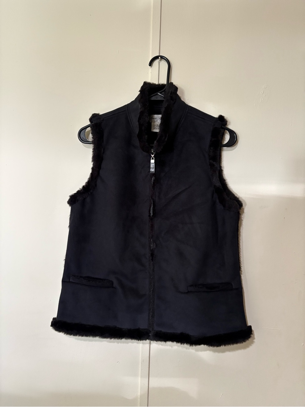 Sport Haley Black Faux-Shearling Zip Vest